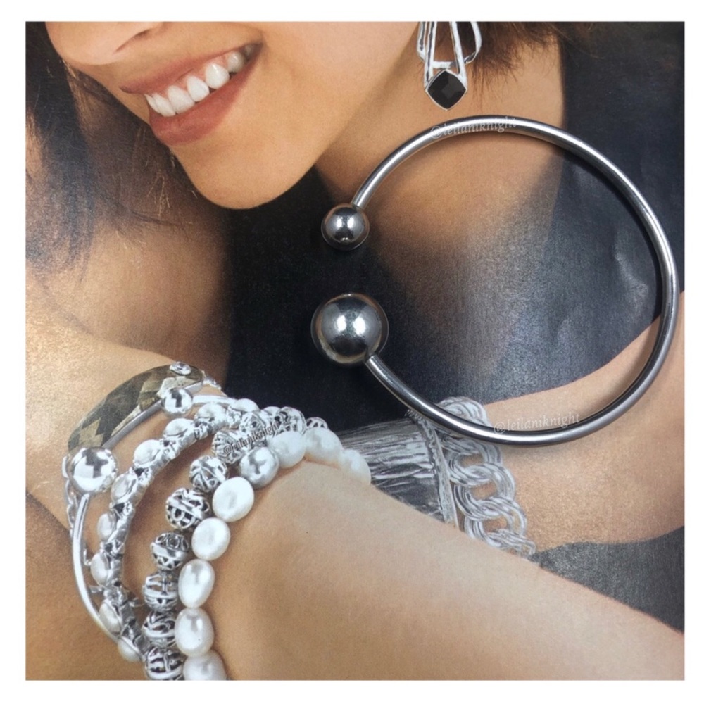 Silpada “Have a Ball” Sterling Silver Bangle Bracelet - Picture 4 of 12